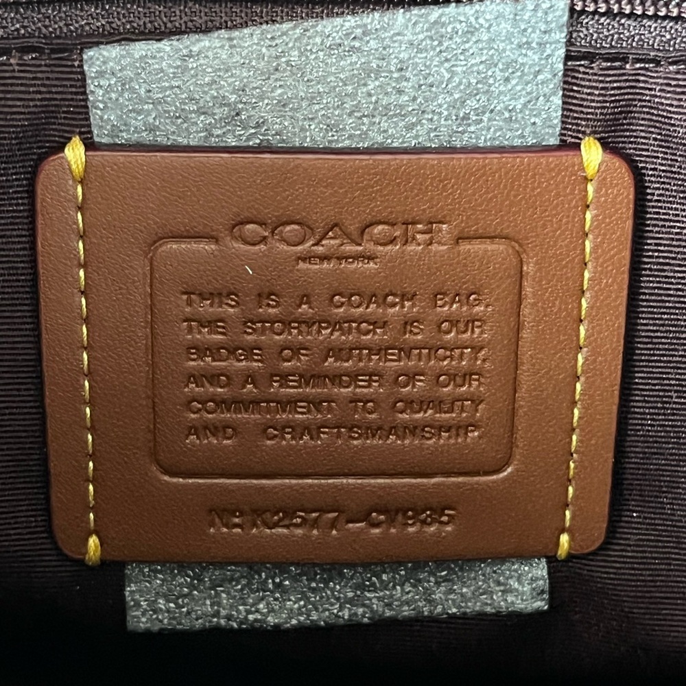 ✅Coach Teri Hobo Bag In Refined Pebble Leather - Picture 12 of 13